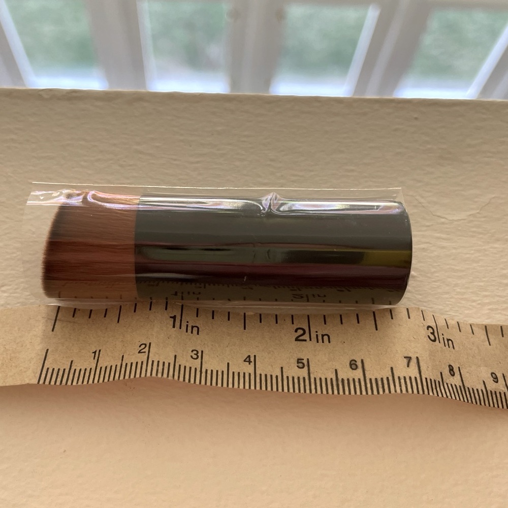 New Chanel mini foundation brush